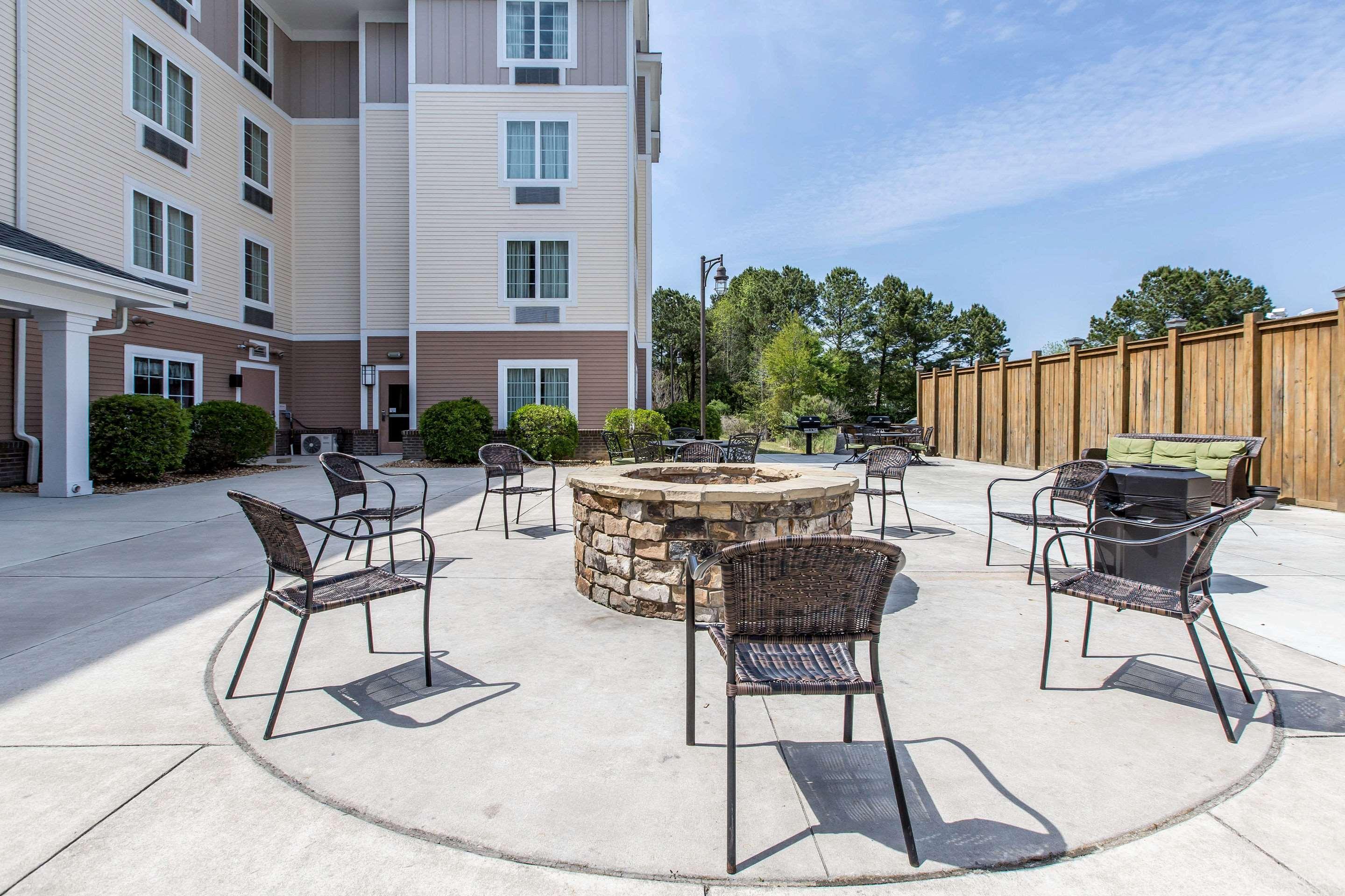 Mainstay Suites Jacksonville Near Camp Lejeune מראה חיצוני תמונה